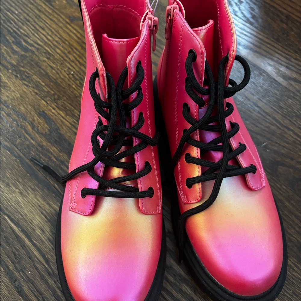 Kids Pink Metallic Combat Boot Size 5